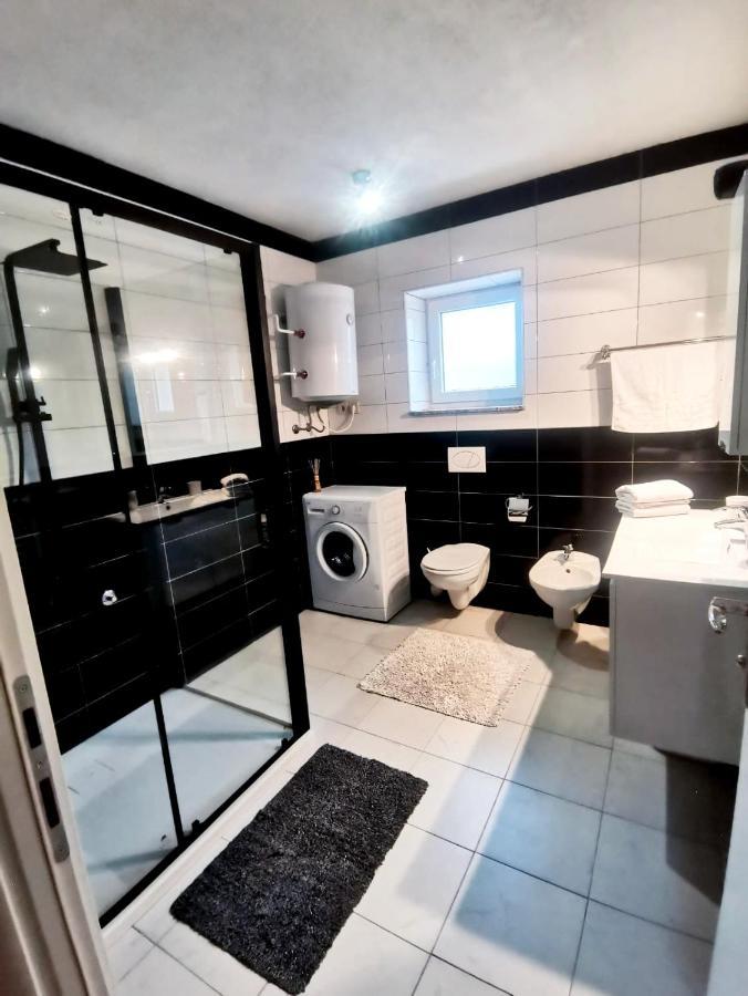 Apartment Mario Livno Bagian luar foto